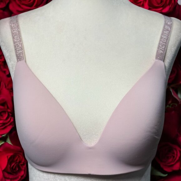 Victorias Secret Light Pink Bra 34C Lightly Plunge Style glitter logo straps - Picture 1 of 6
